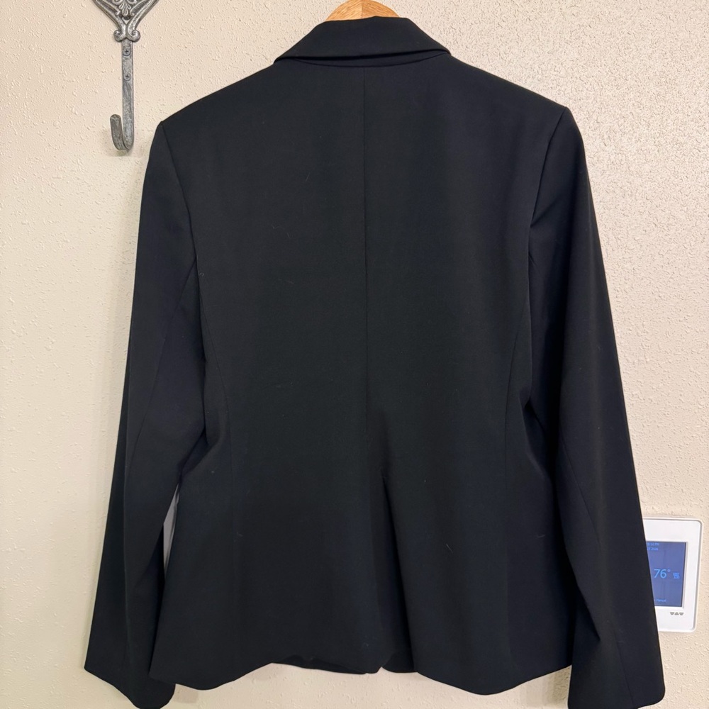 Express Women's Classic One Button Blazer Black 12 - Picture 2 of 10